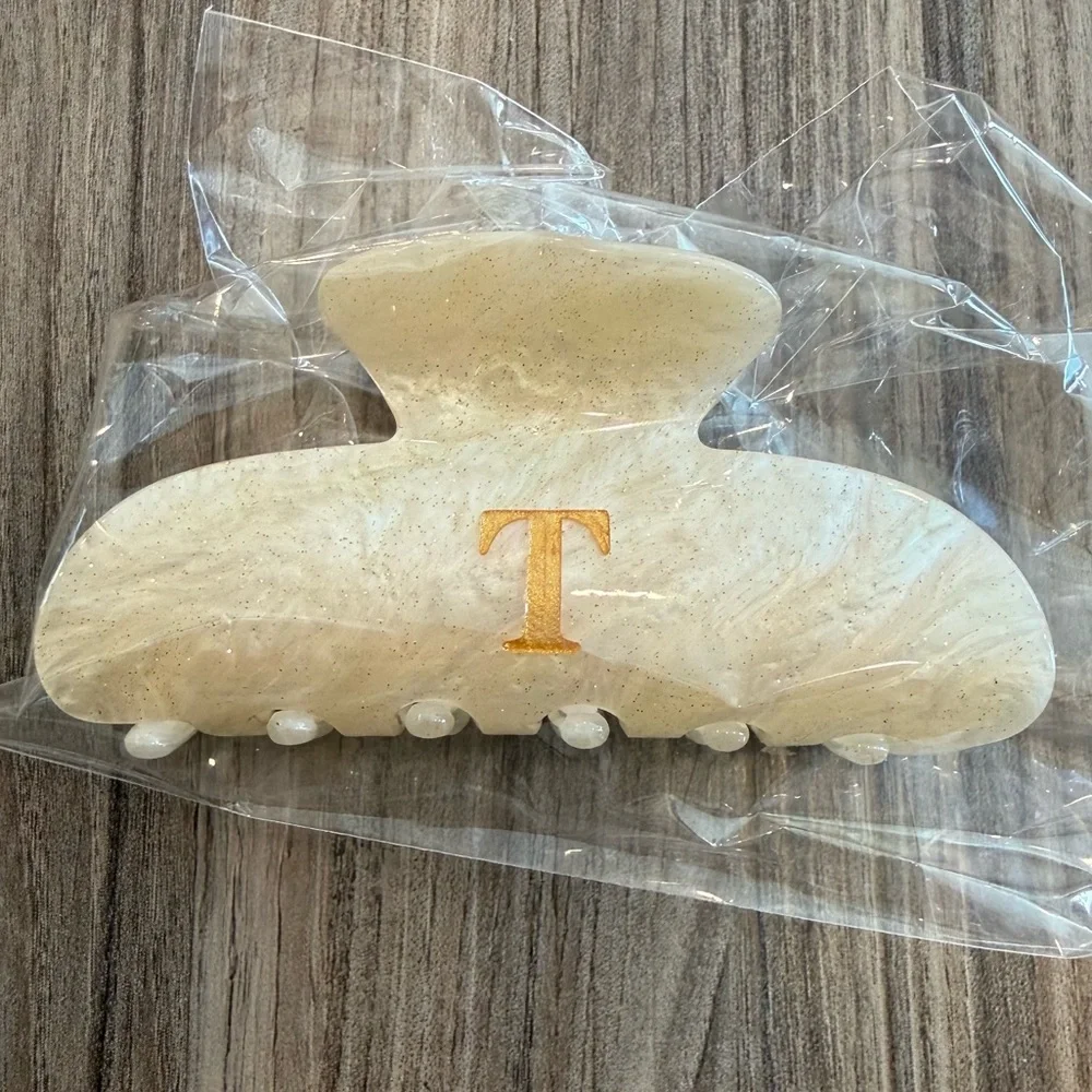 NWT Cream Hair Claw Clip with Gold Letter ‘T’
